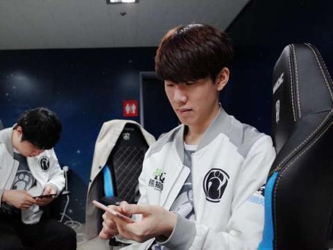 数据里程碑预告：Knight还差两场胜利可达成400胜场成就