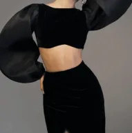 j9